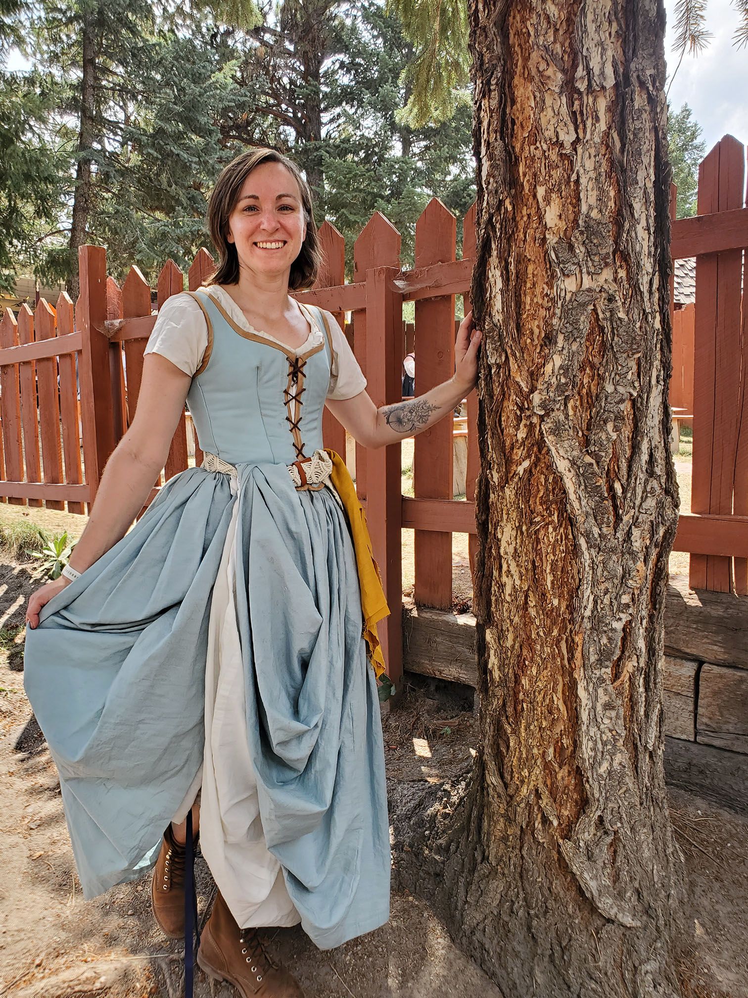 juliane in a blue historic costume